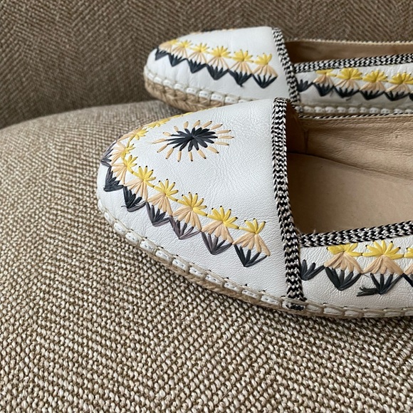 House of Harlow 1960 Kole Espadrilles. Supple Leather w/Embroidered Pattern.38.5 - Picture 4 of 13